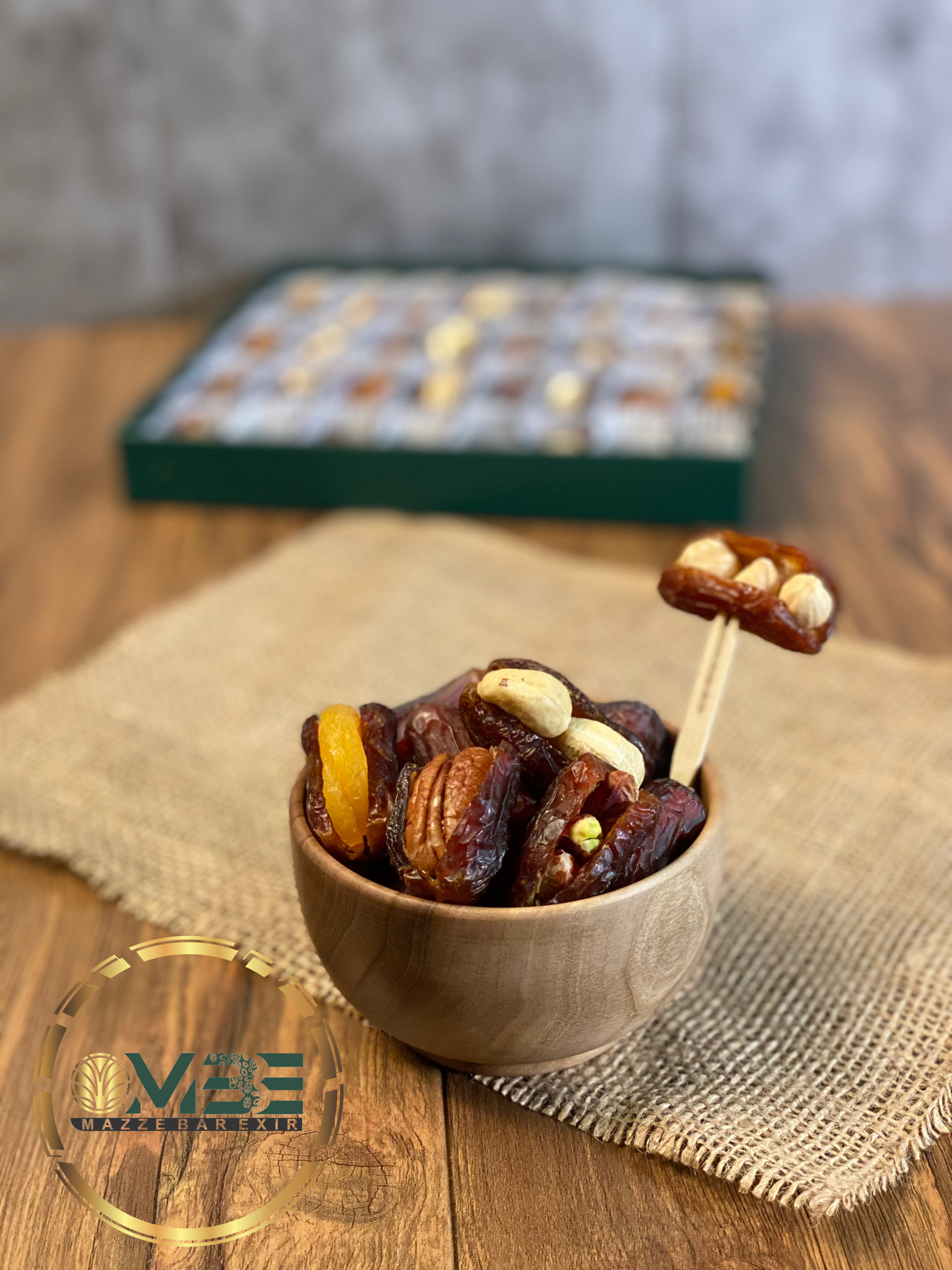 خرما پیارم مغزدار لوکس