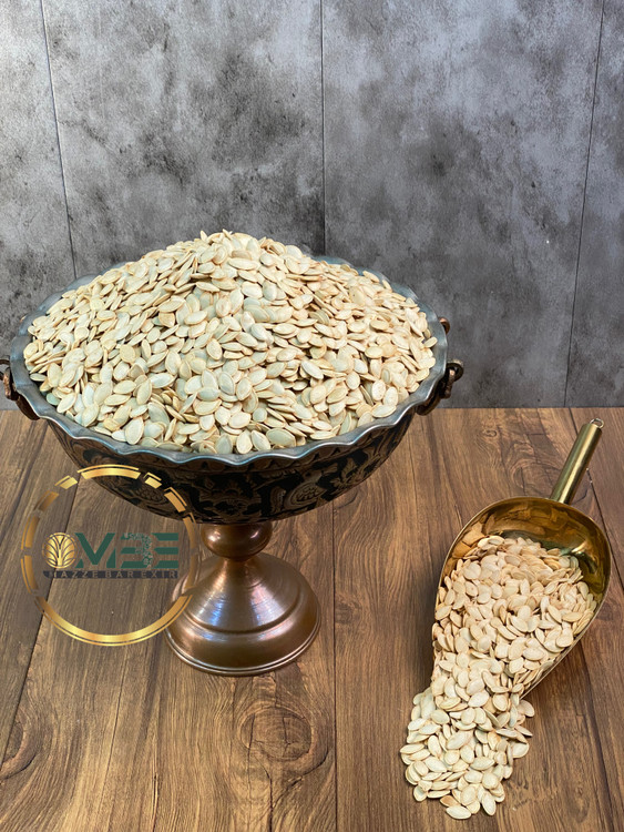 تخمه کدو خارجی بی نمک